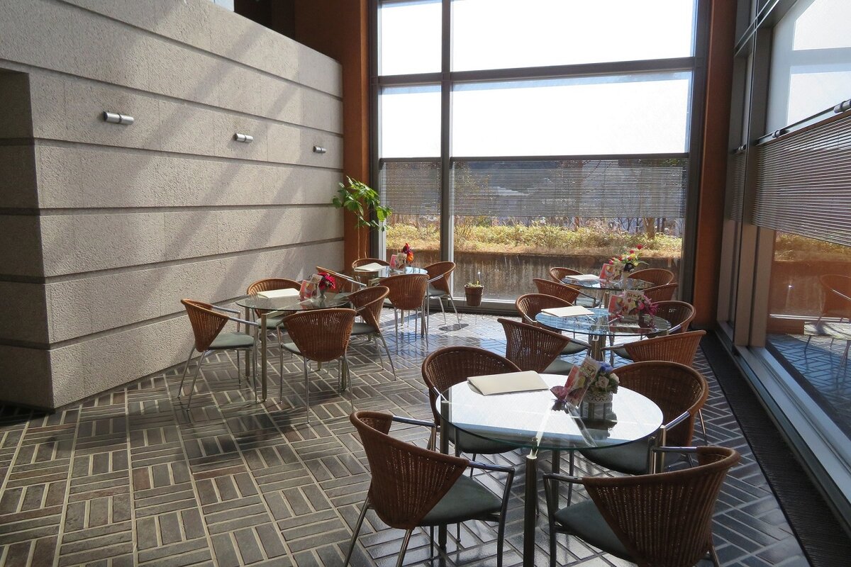 カフェ アン・レーヴ休業のお知らせ